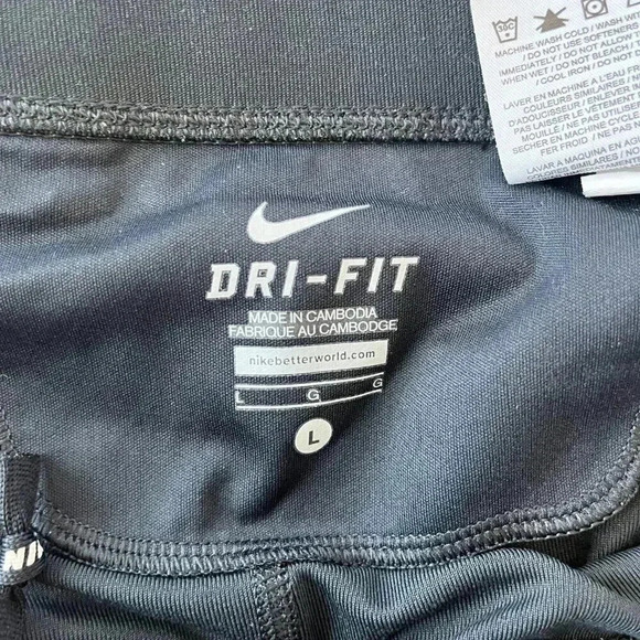 Womens Nike Dri-Fit Black Capri Leggings - L - Picture 7 of 7